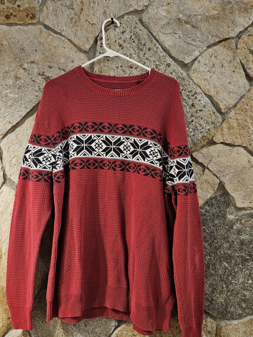 Men's Crewneck Fair Isle Knit Sweater in Red